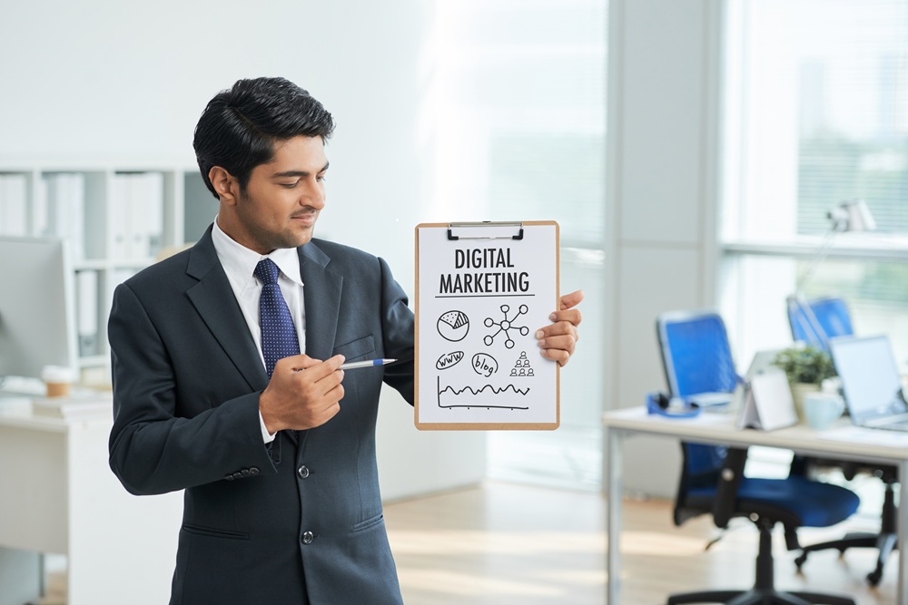 How much should small businesses spend on digital marketing in 2026-27?